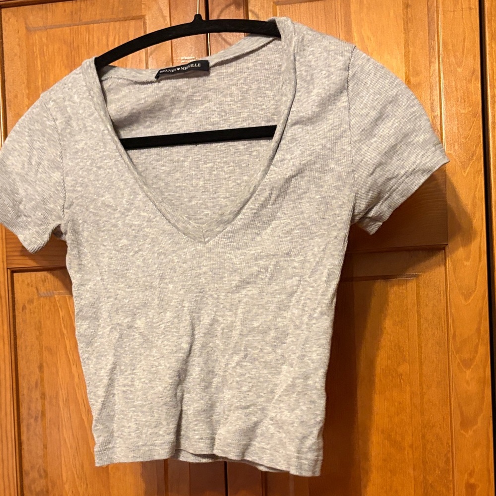Brandy Melville Heather Gray V-Neck Short Sleeve Tee one size (small)